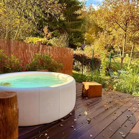 Wellness Trvalka 度假居 Hradišťko